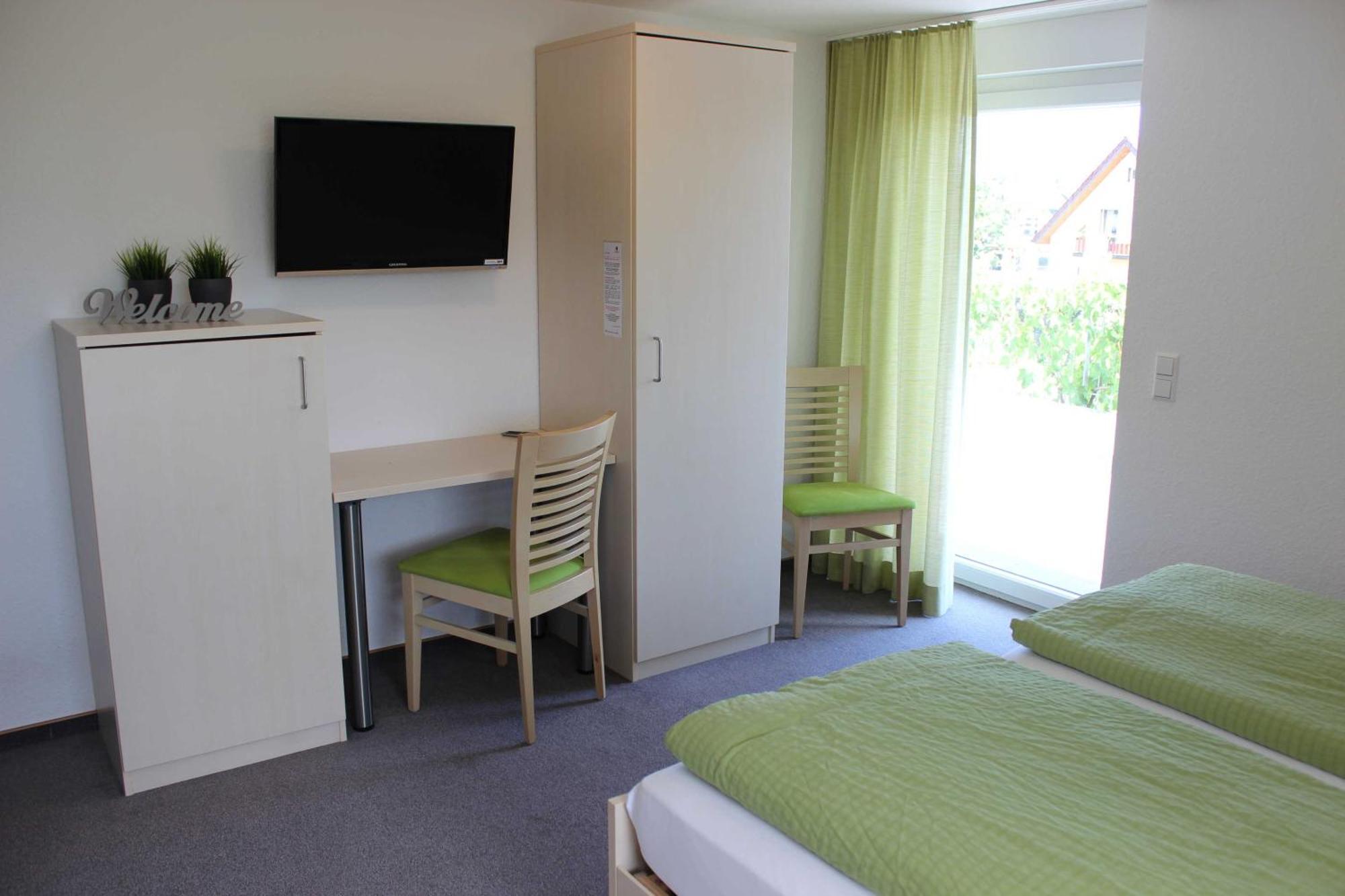 Gaestehaus Zum Wolffenturm Lehrensteinsfeld Exteriör bild