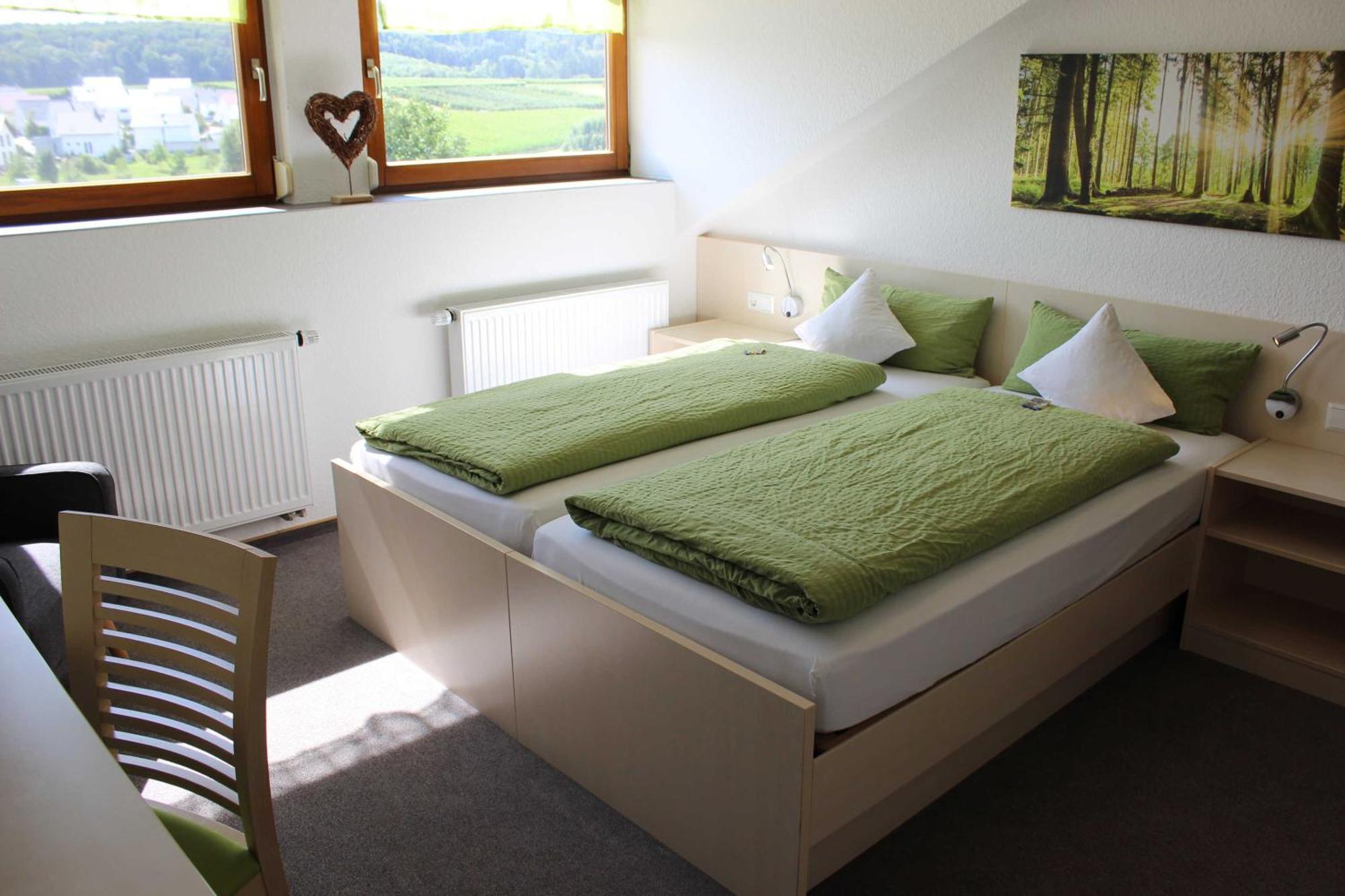 Gaestehaus Zum Wolffenturm Lehrensteinsfeld Rum bild